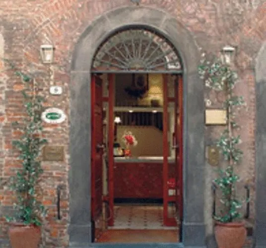 Piccolo Puccini Hotel 3*